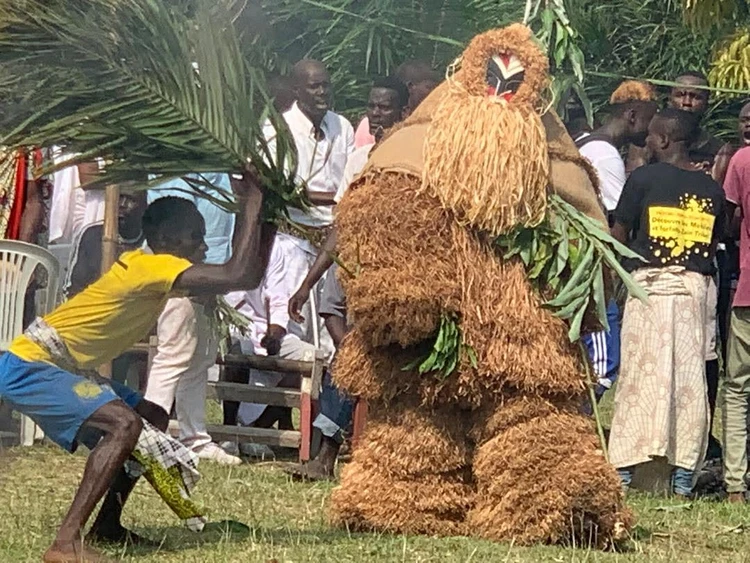 dans traditionnelle